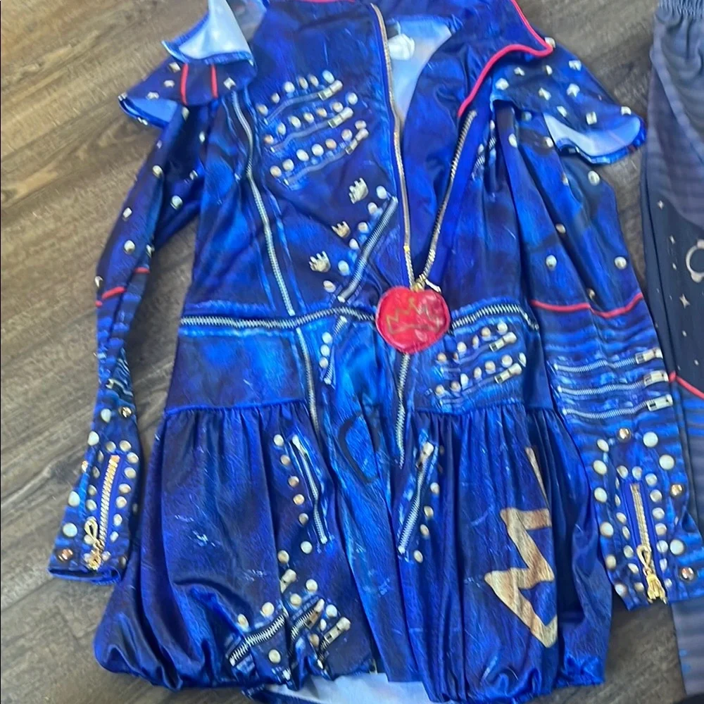 Disney Descendants 2 Evie Costume (Girls 10) - Picture 3 of 5